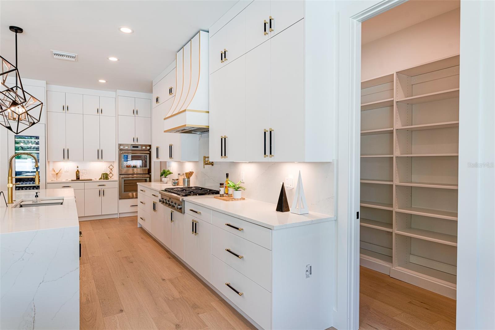 MARYLAND MANOR REV - Residential