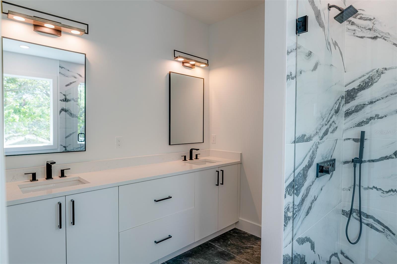 MARYLAND MANOR REV - Residential