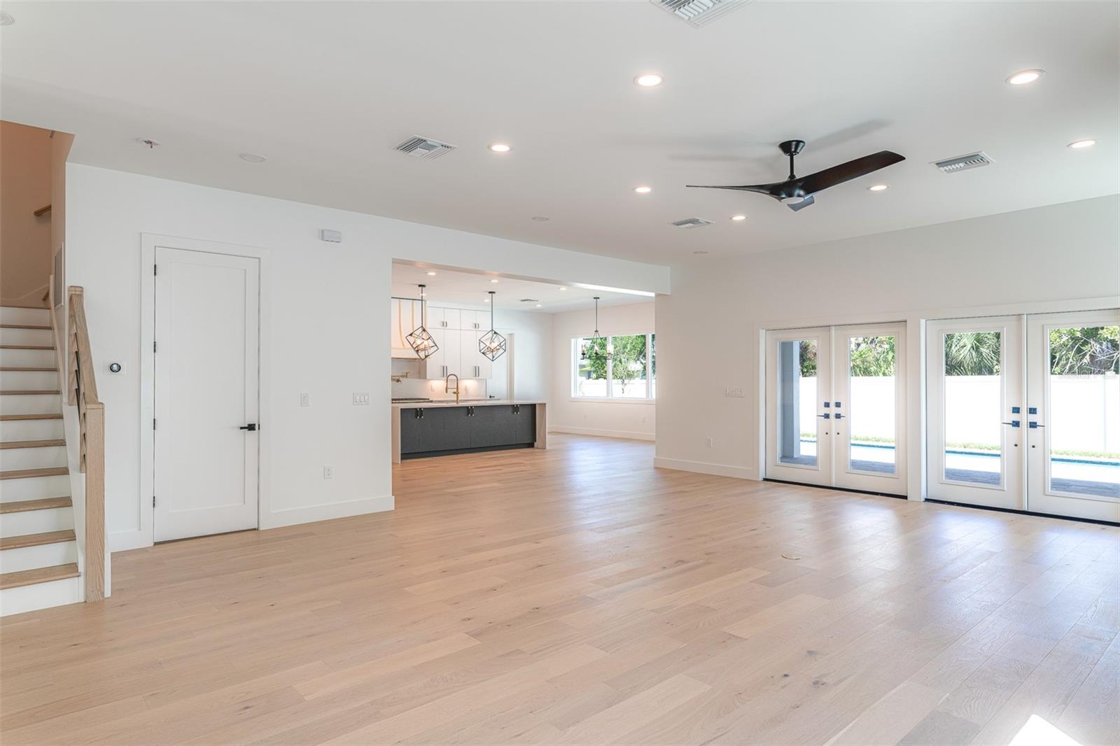 MARYLAND MANOR REV - Residential