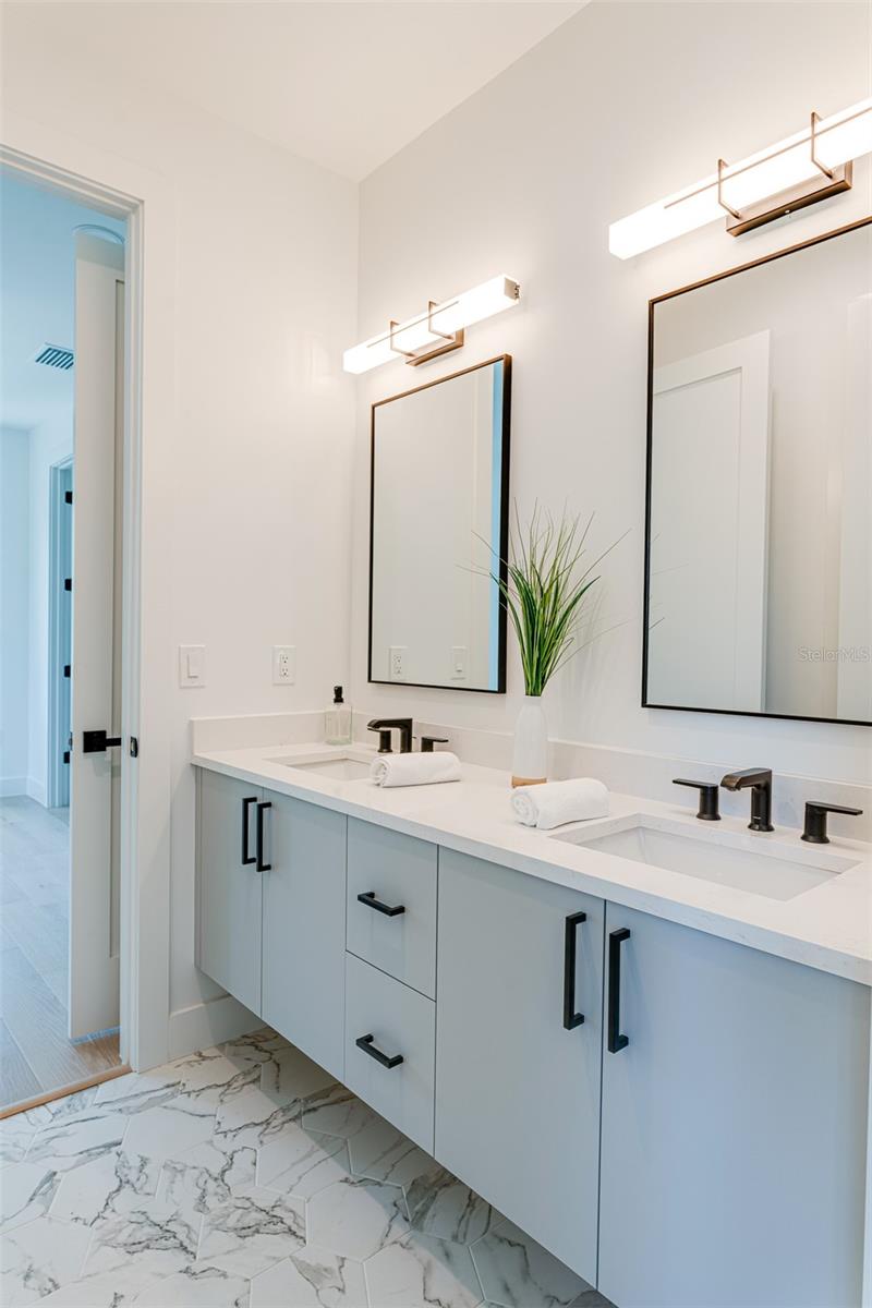 MARYLAND MANOR REV - Residential