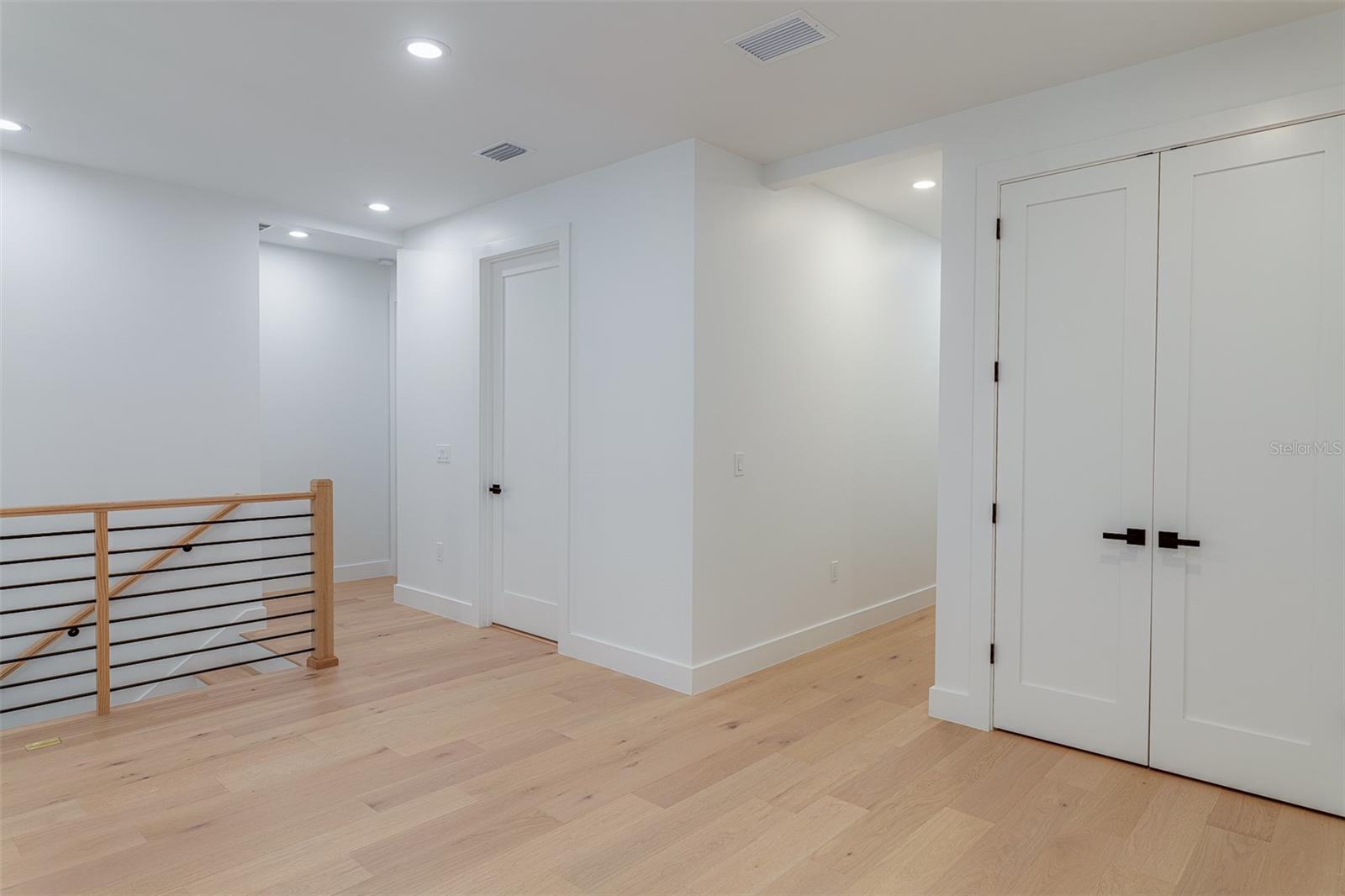 MARYLAND MANOR REV - Residential