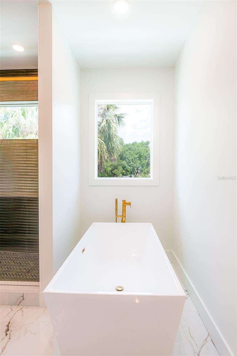 MARYLAND MANOR REV - Residential