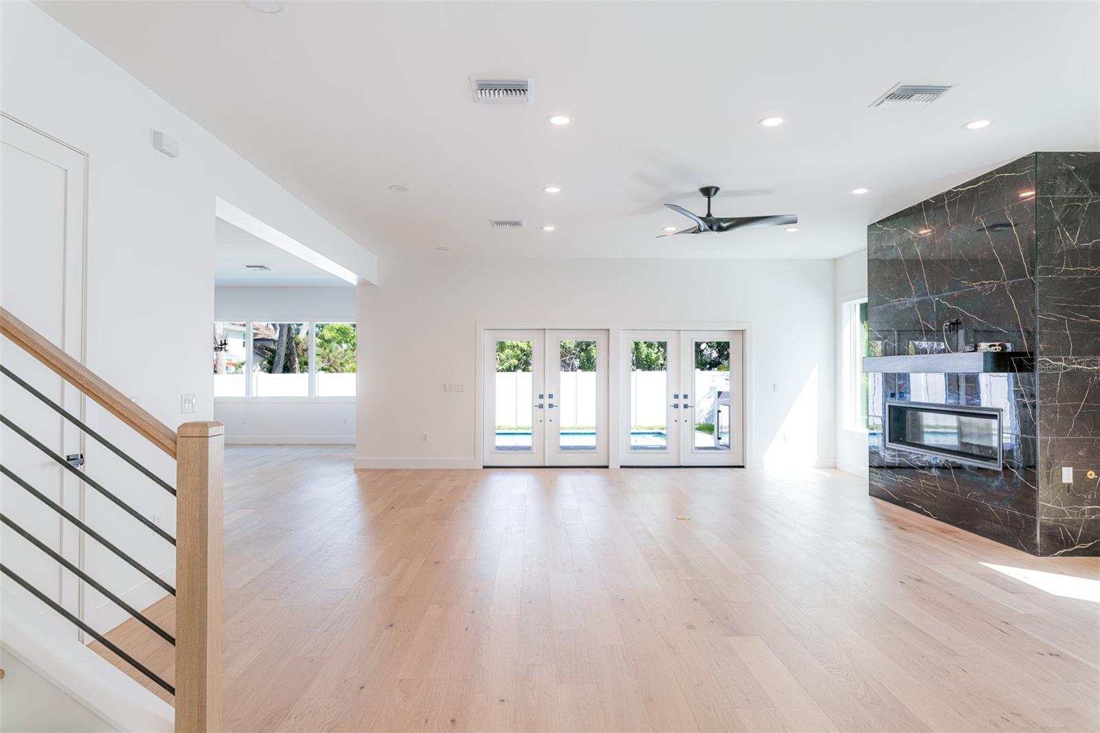 MARYLAND MANOR REV - Residential