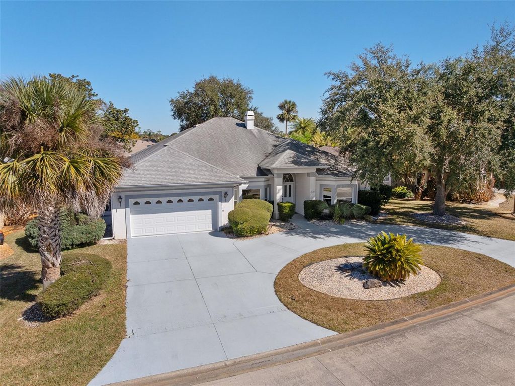 Photo of 55 Kingsley Circle, Ormond Beach, FL 32174 (MLS # FC315727)