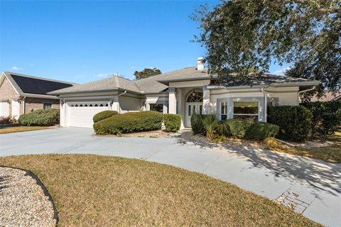 Photo of 55 Kingsley Circle, Ormond Beach, FL 32174 (MLS # FC315727)