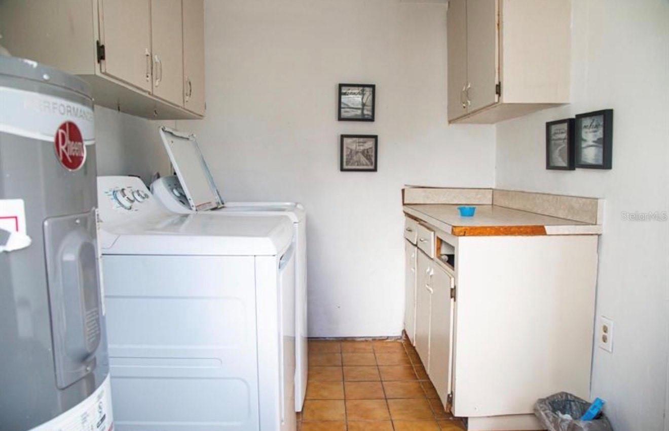 2503 W MARQUETTE AVENUE