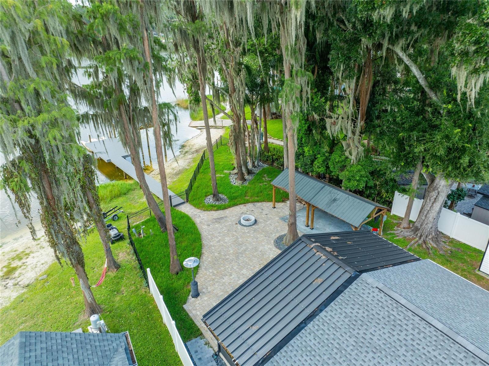 Photo 55 of 55 of 2701 W LUTZ LAKE FERN RD house