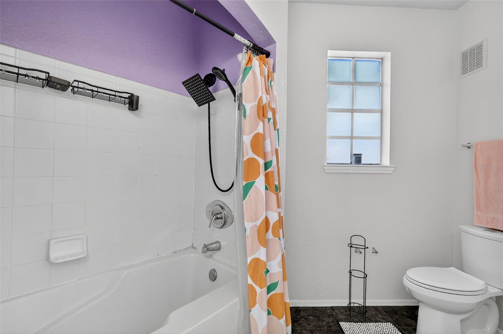 NOTTING HILL A CONDO - Residential