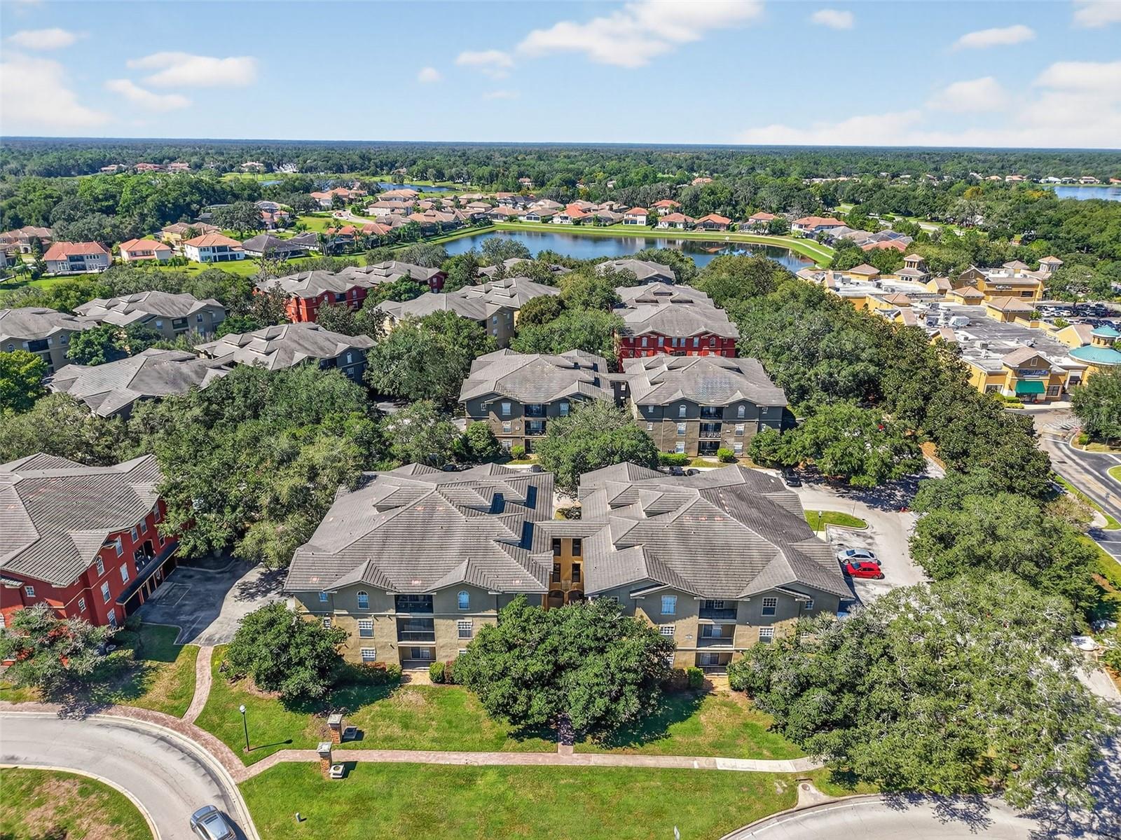 NOTTING HILL A CONDO - Residential