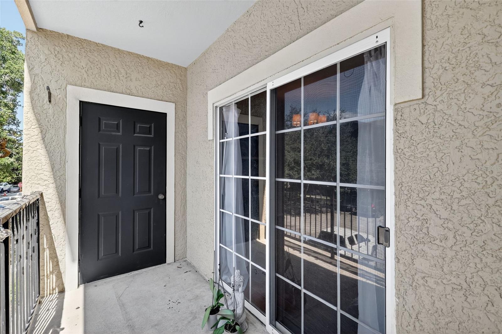 NOTTING HILL A CONDO - Residential