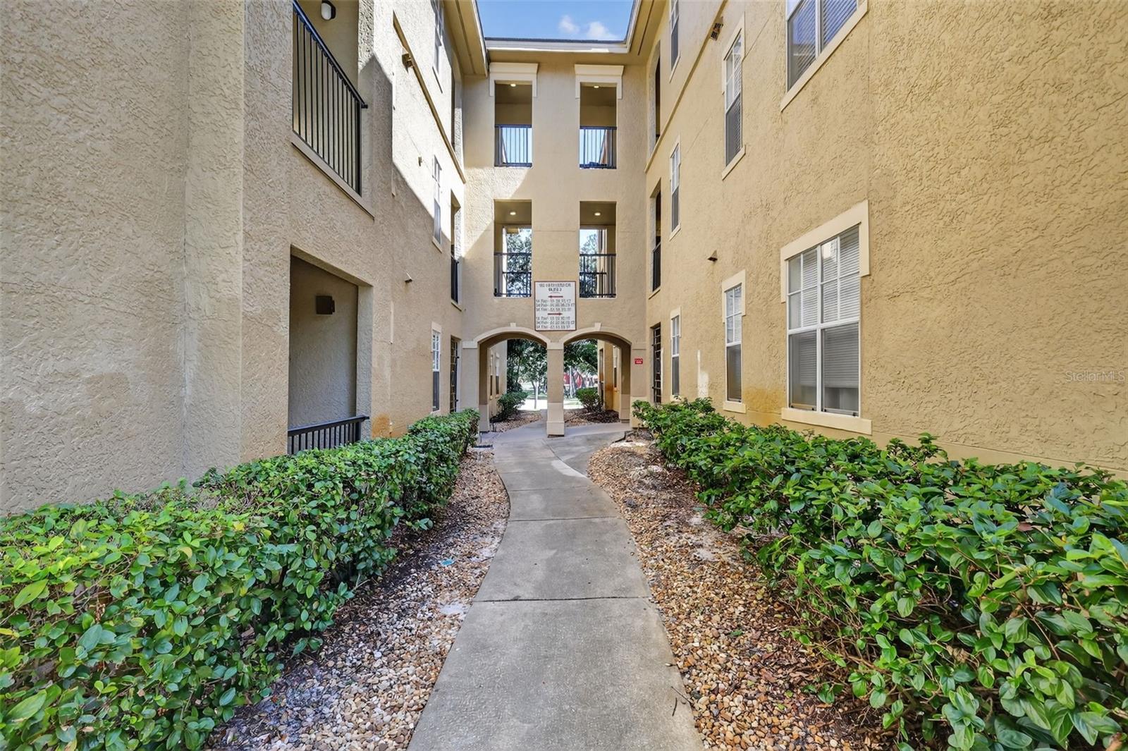 NOTTING HILL A CONDO - Residential