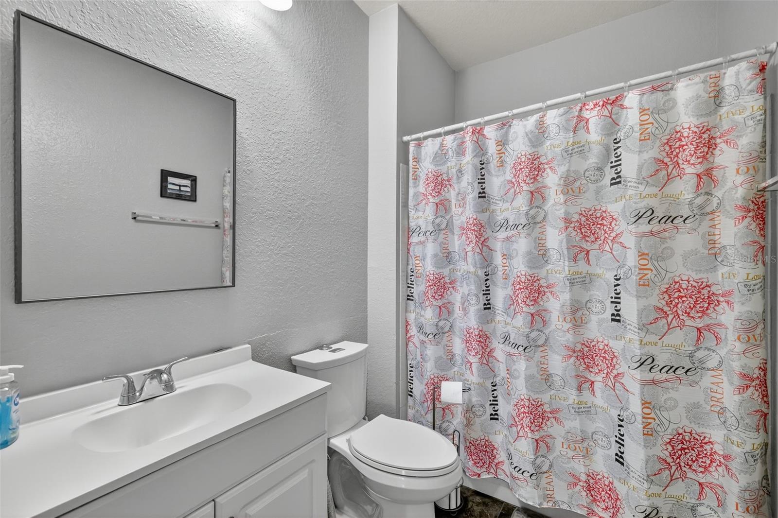 NOTTING HILL A CONDO - Residential