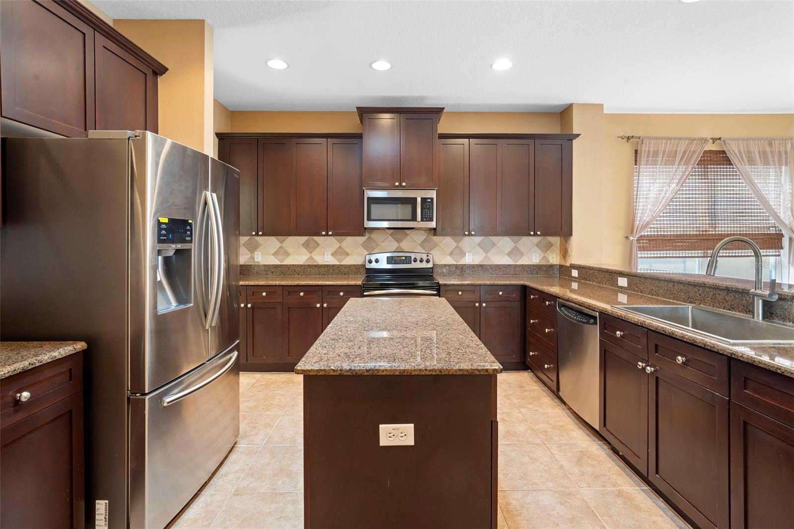 LAKES/WINDERMERE PH 02A - Residential