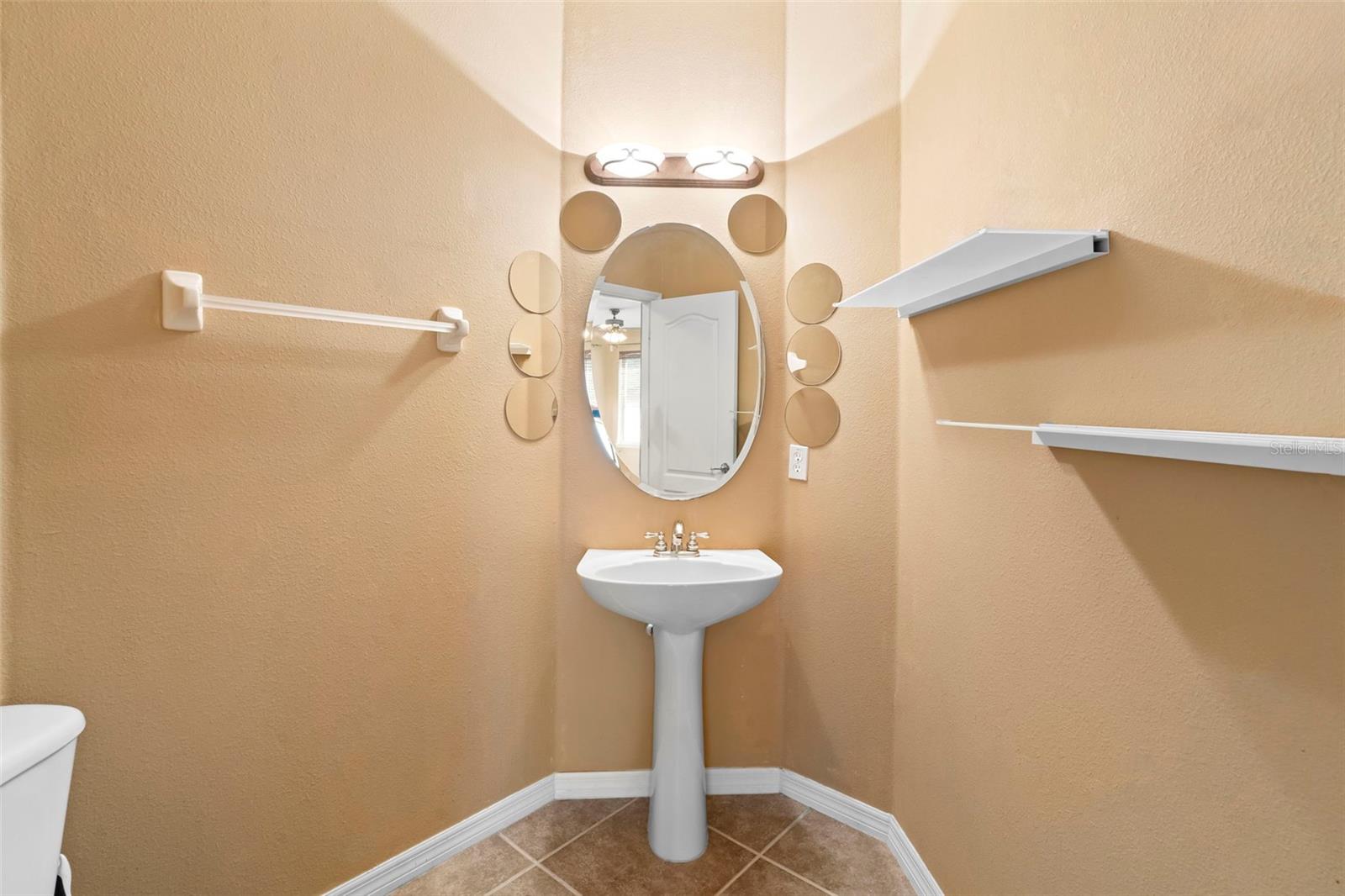 LAKES/WINDERMERE PH 02A - Residential