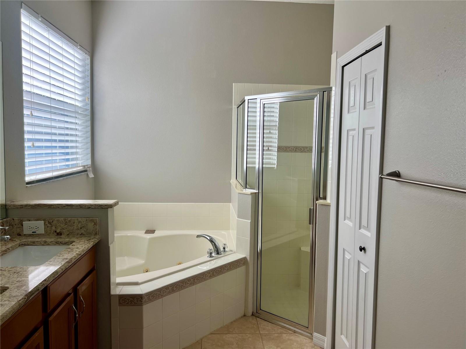 GROVELAND CASCADES GROVELAND PH 02 - Residential