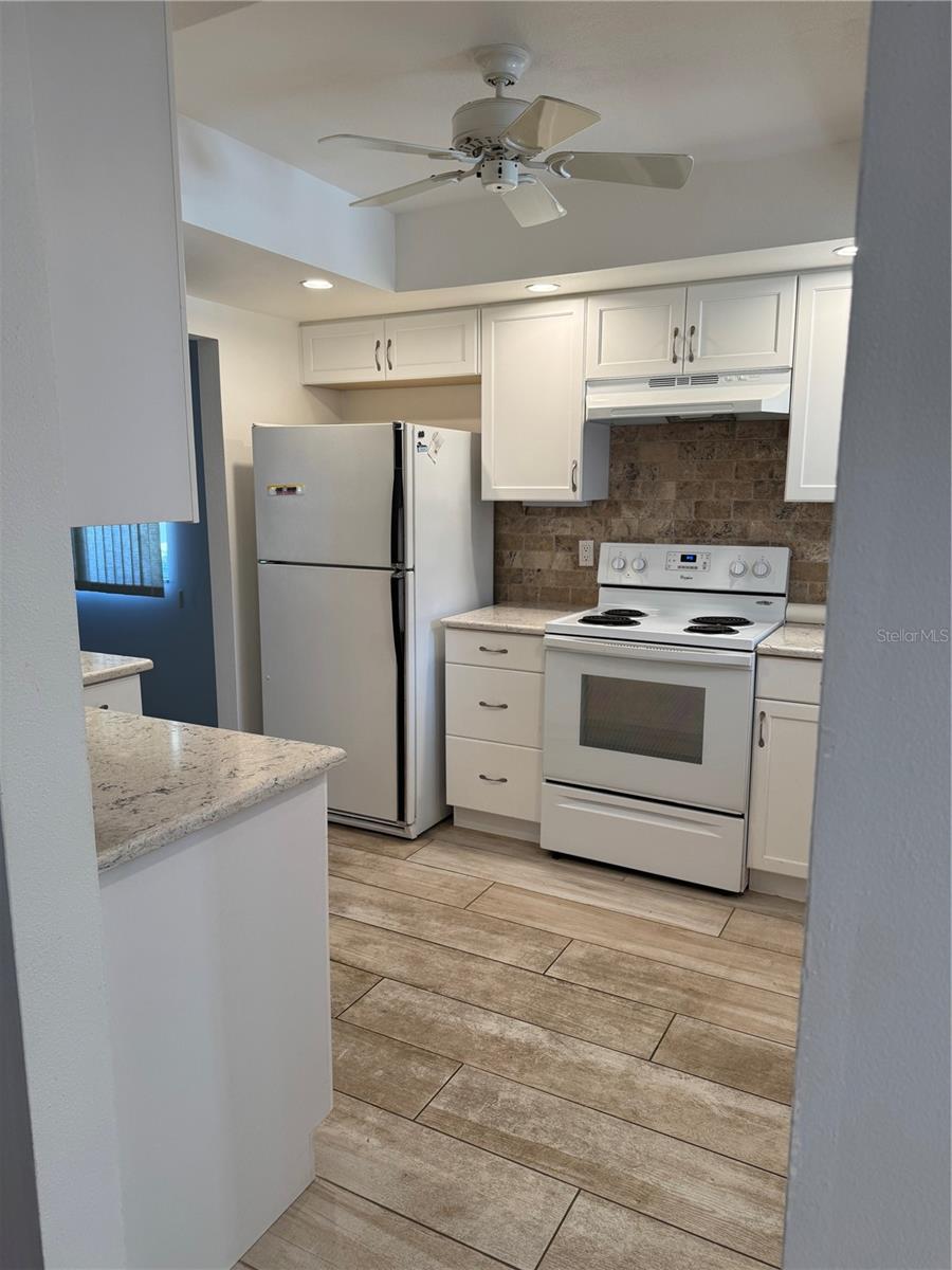 3957 LAKESIDE WAY 143