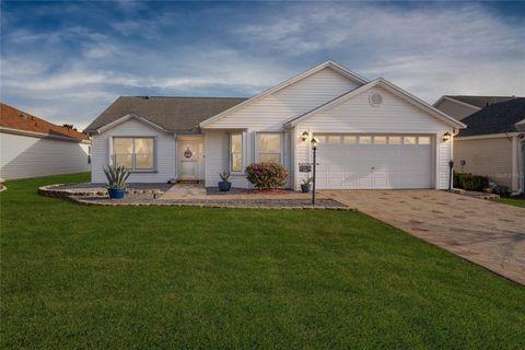 Photo of 16845 SE 86th Deptford Court, The Villages, FL 32162 (MLS # O6372467)