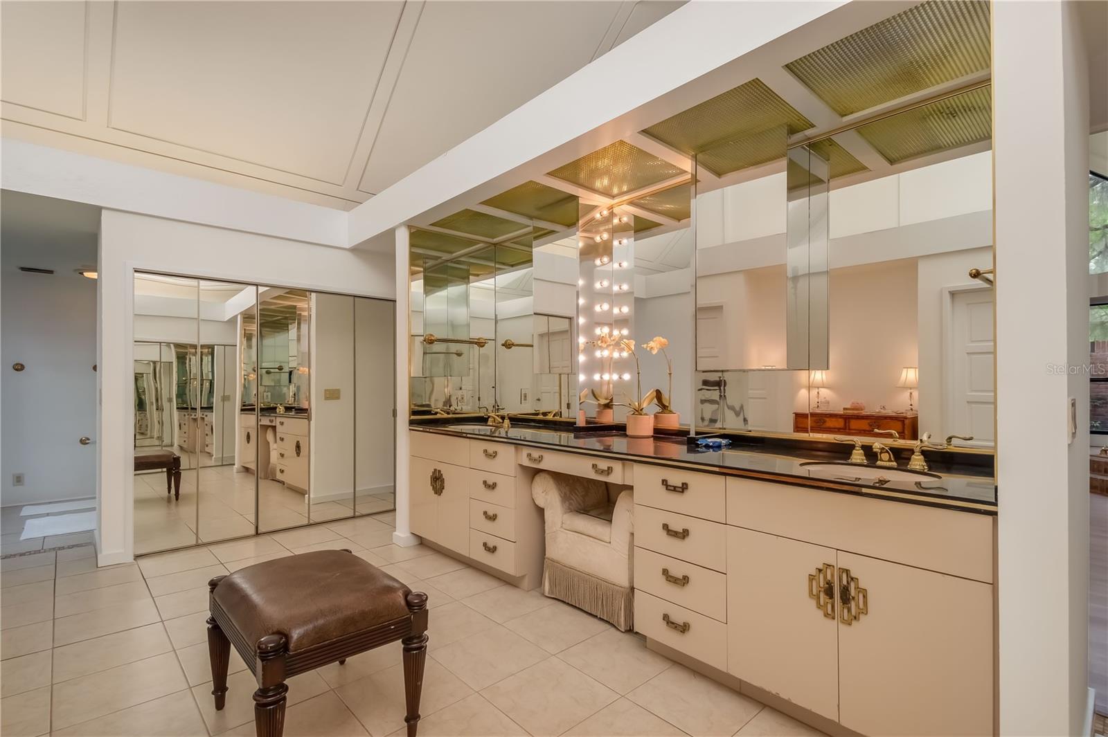 SUMMIT 02 - Residential Lease