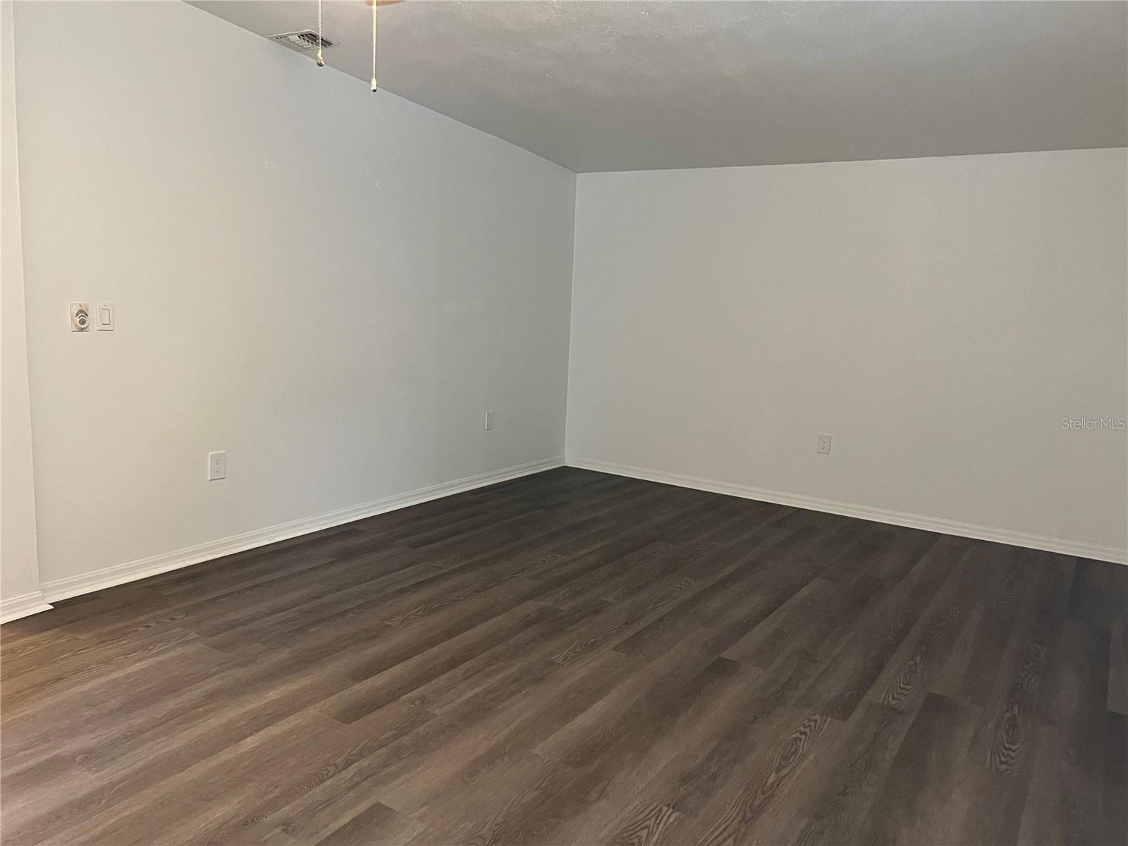 COUNTRYSIDE - Residential