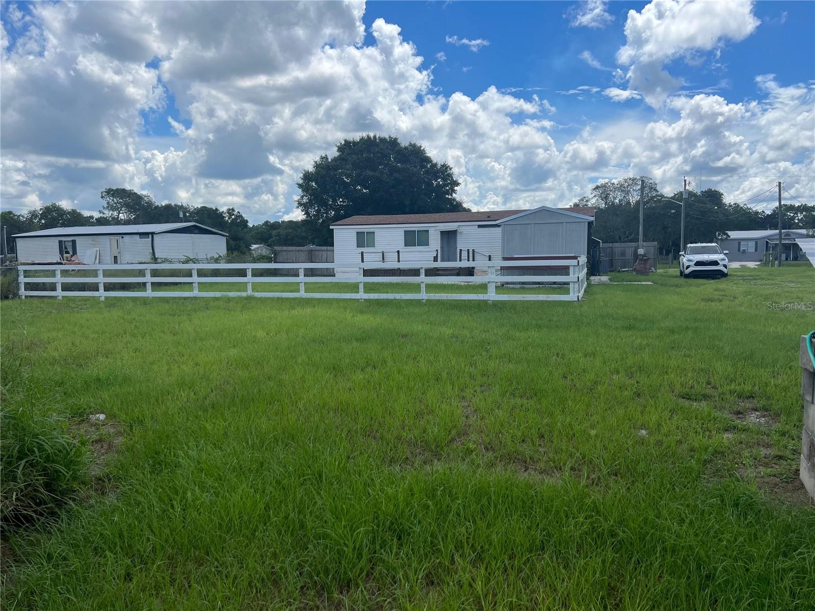 COUNTRYSIDE - Residential