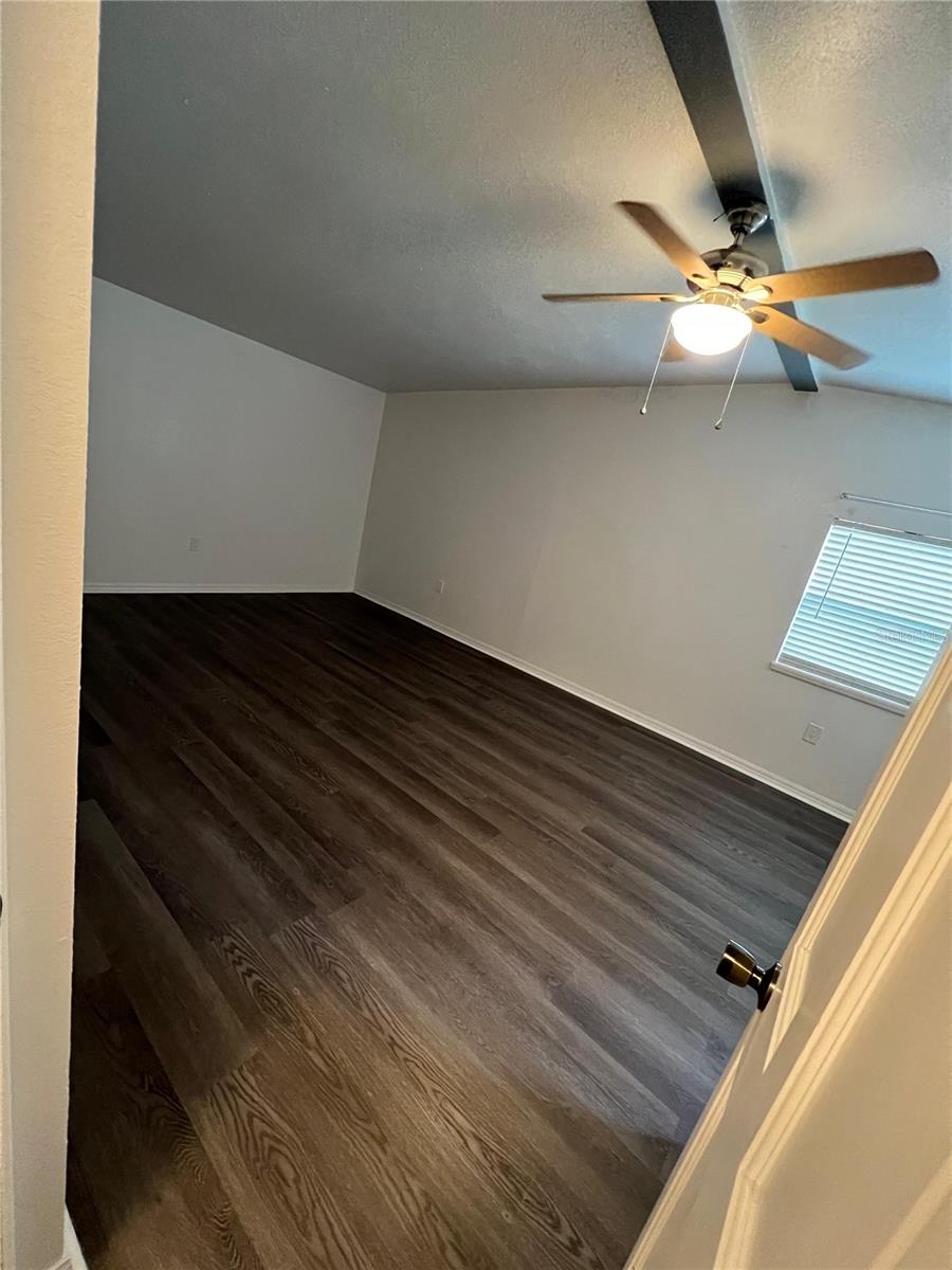 COUNTRYSIDE - Residential