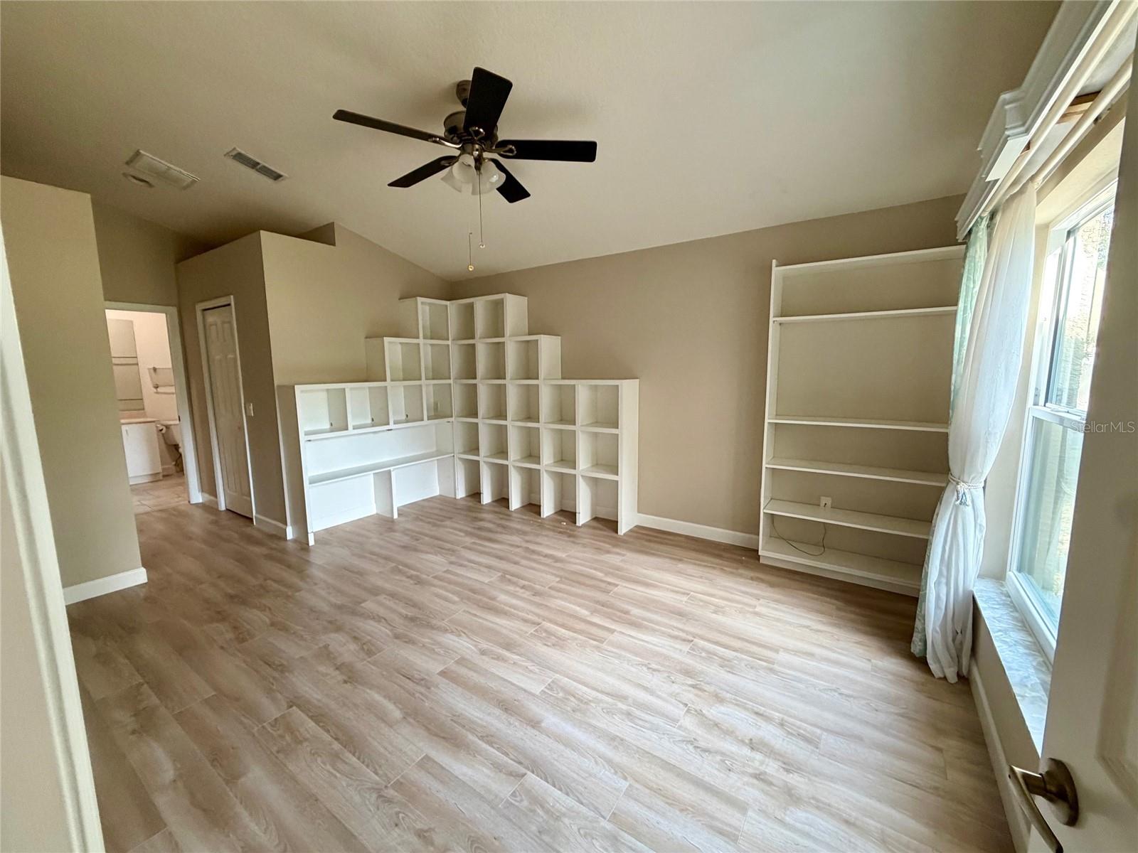 WELLINGTON AT SEVEN HILLS PH 3 - Residential