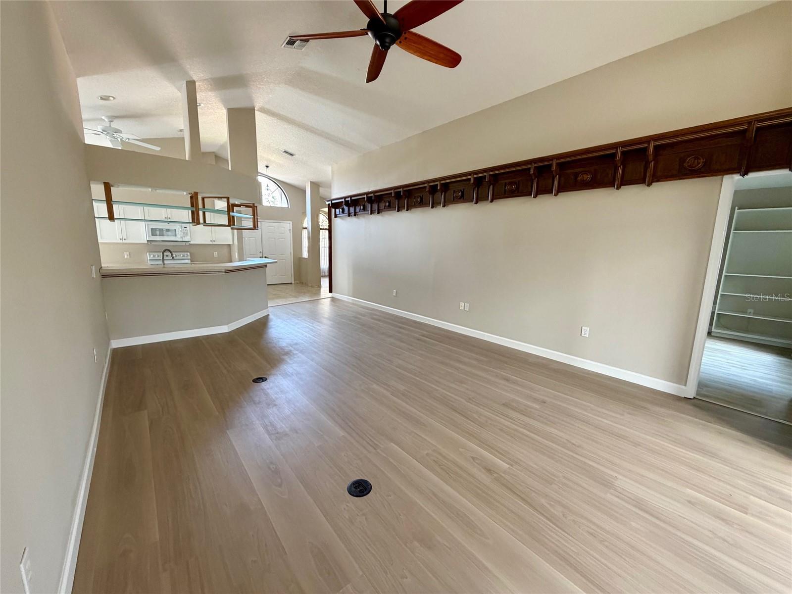 WELLINGTON AT SEVEN HILLS PH 3 - Residential