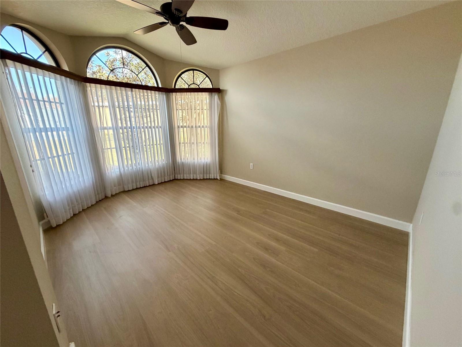 WELLINGTON AT SEVEN HILLS PH 3 - Residential