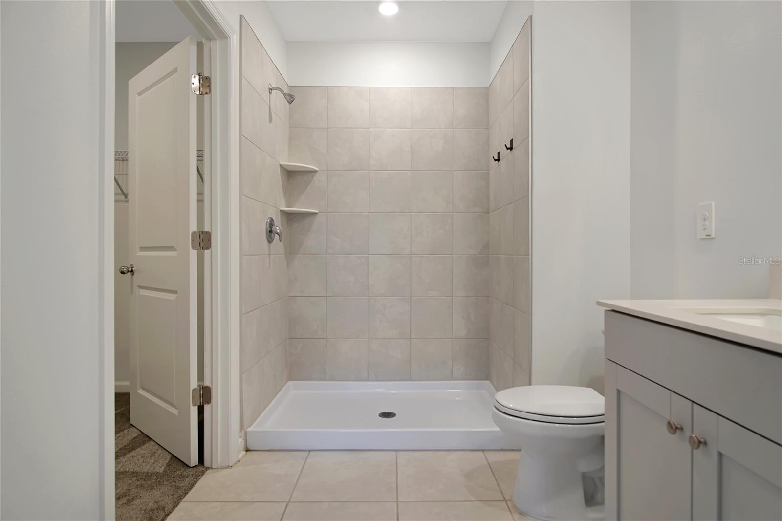 LAWSON DUNES SUB - Residential Lease