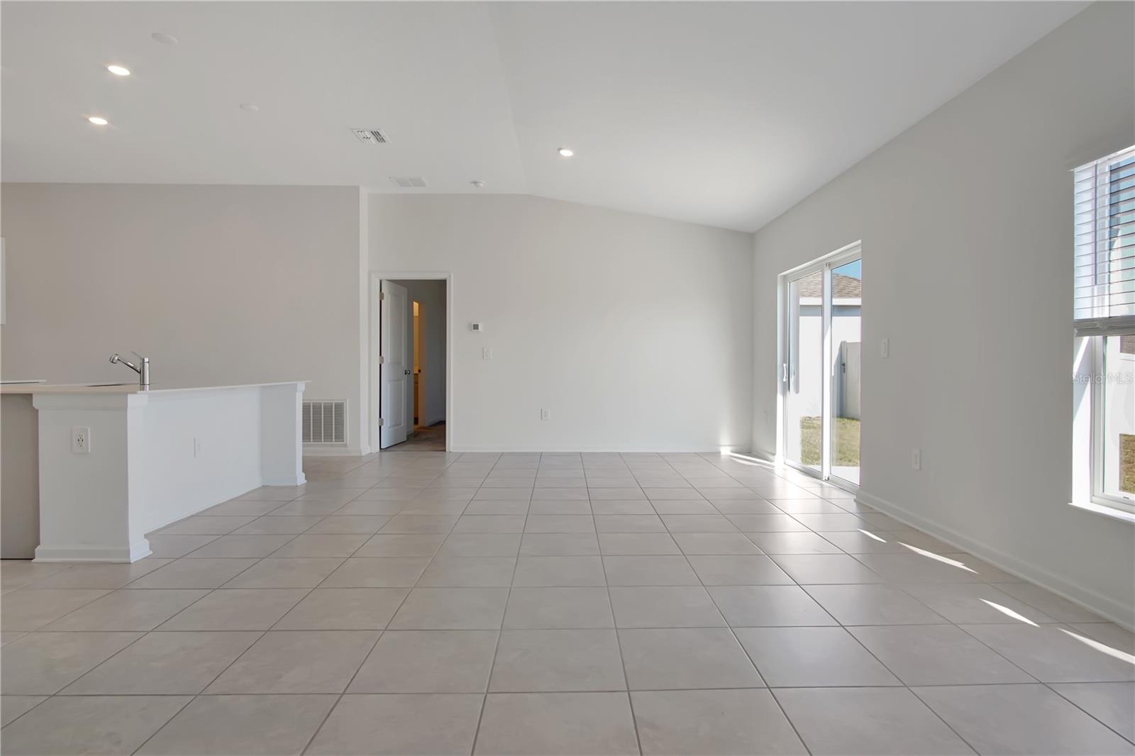 LAWSON DUNES SUB - Residential Lease