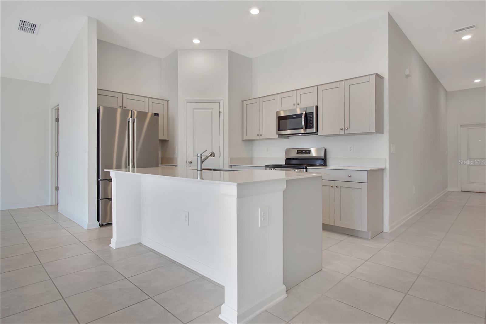 LAWSON DUNES SUB - Residential Lease