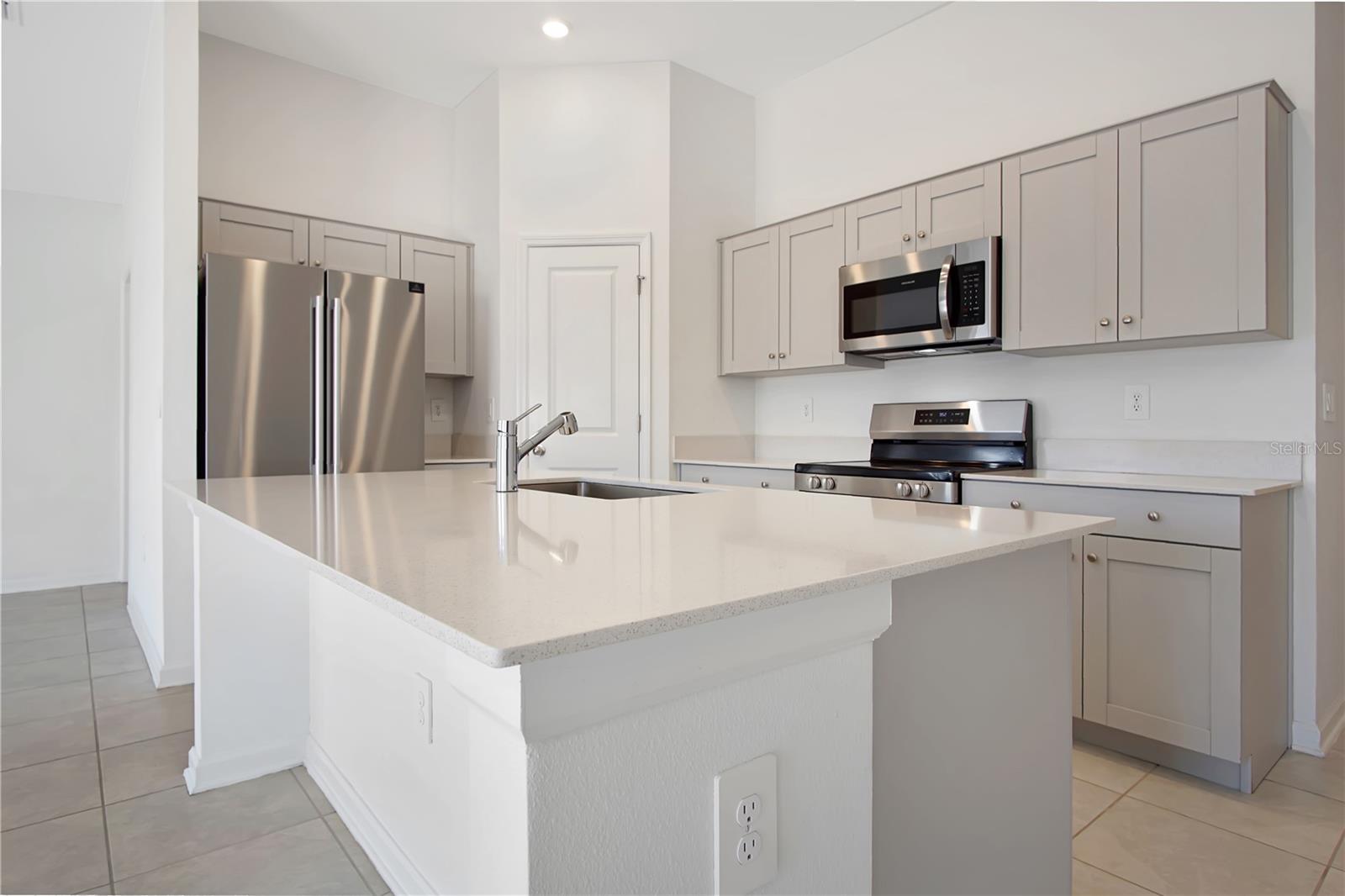 LAWSON DUNES SUB - Residential Lease