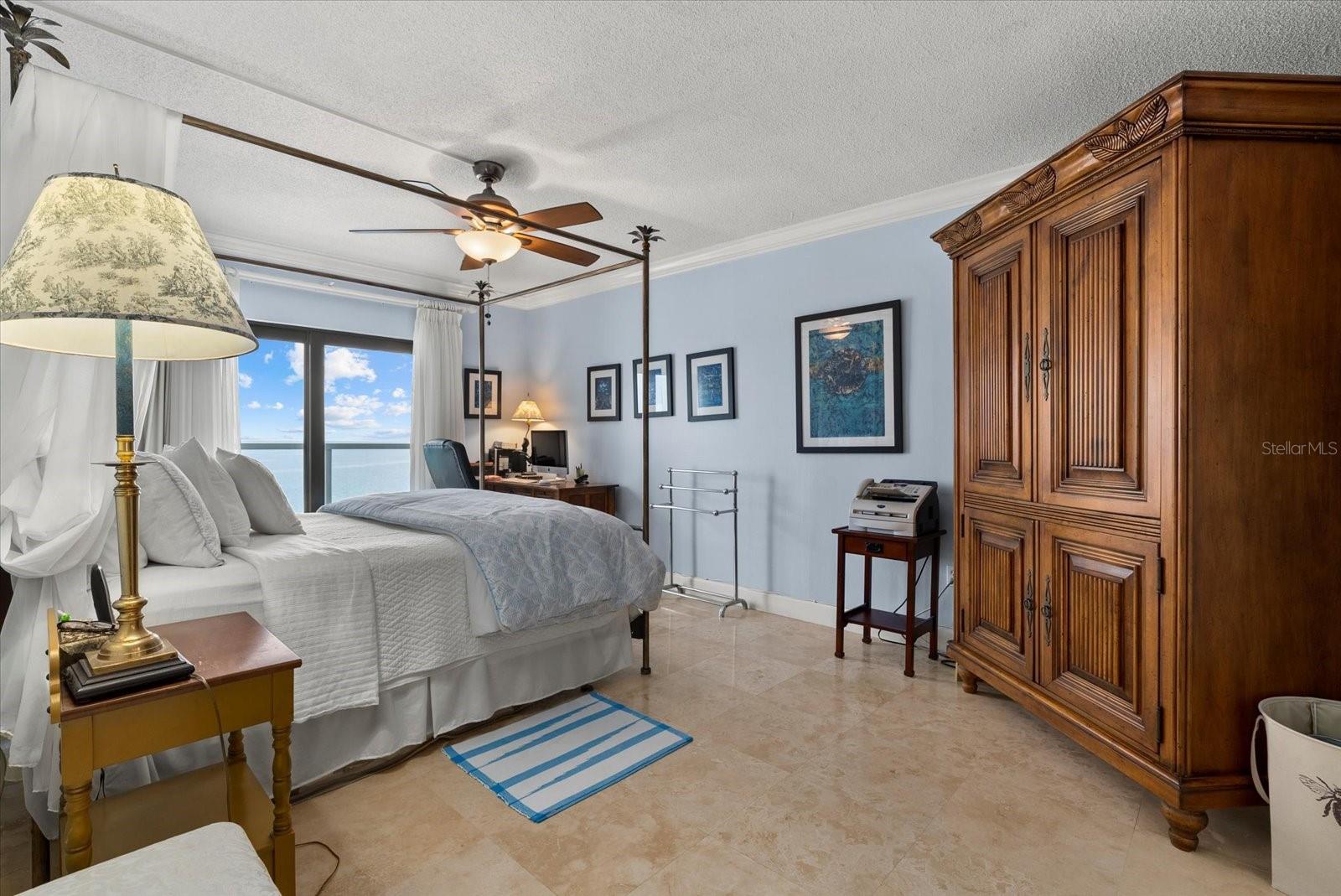 1000 LONGBOAT CLUB ROAD 1001