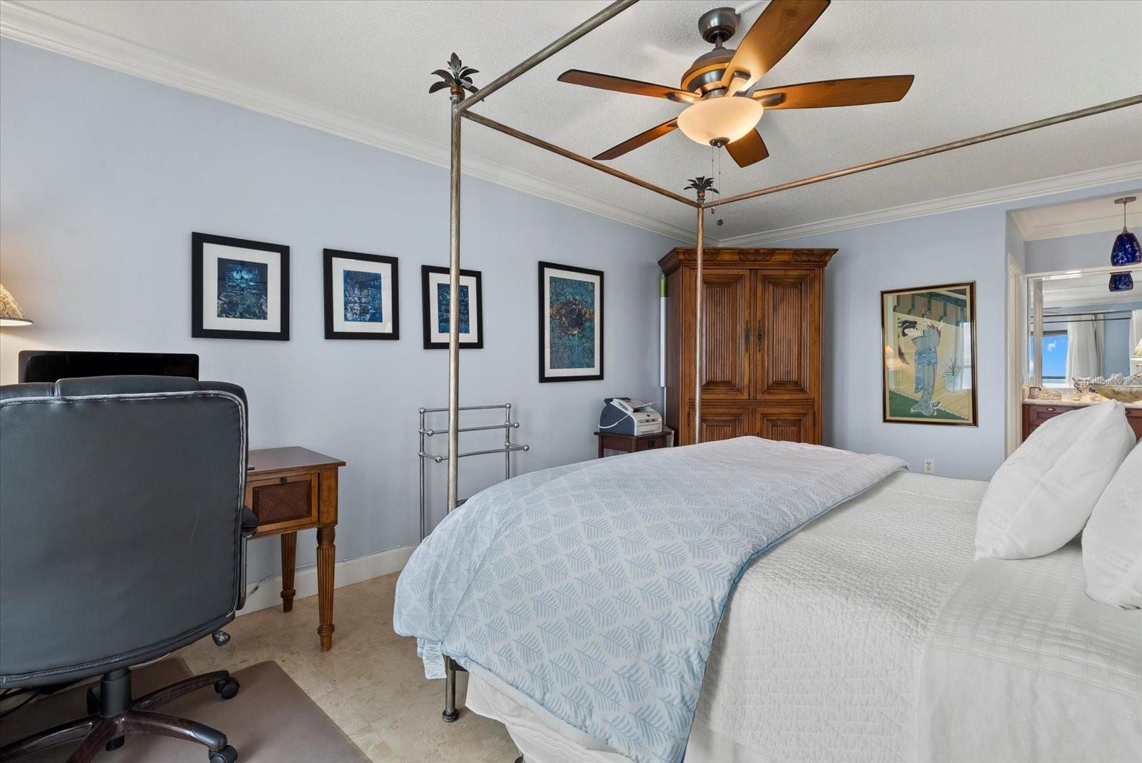 1000 LONGBOAT CLUB ROAD 1001