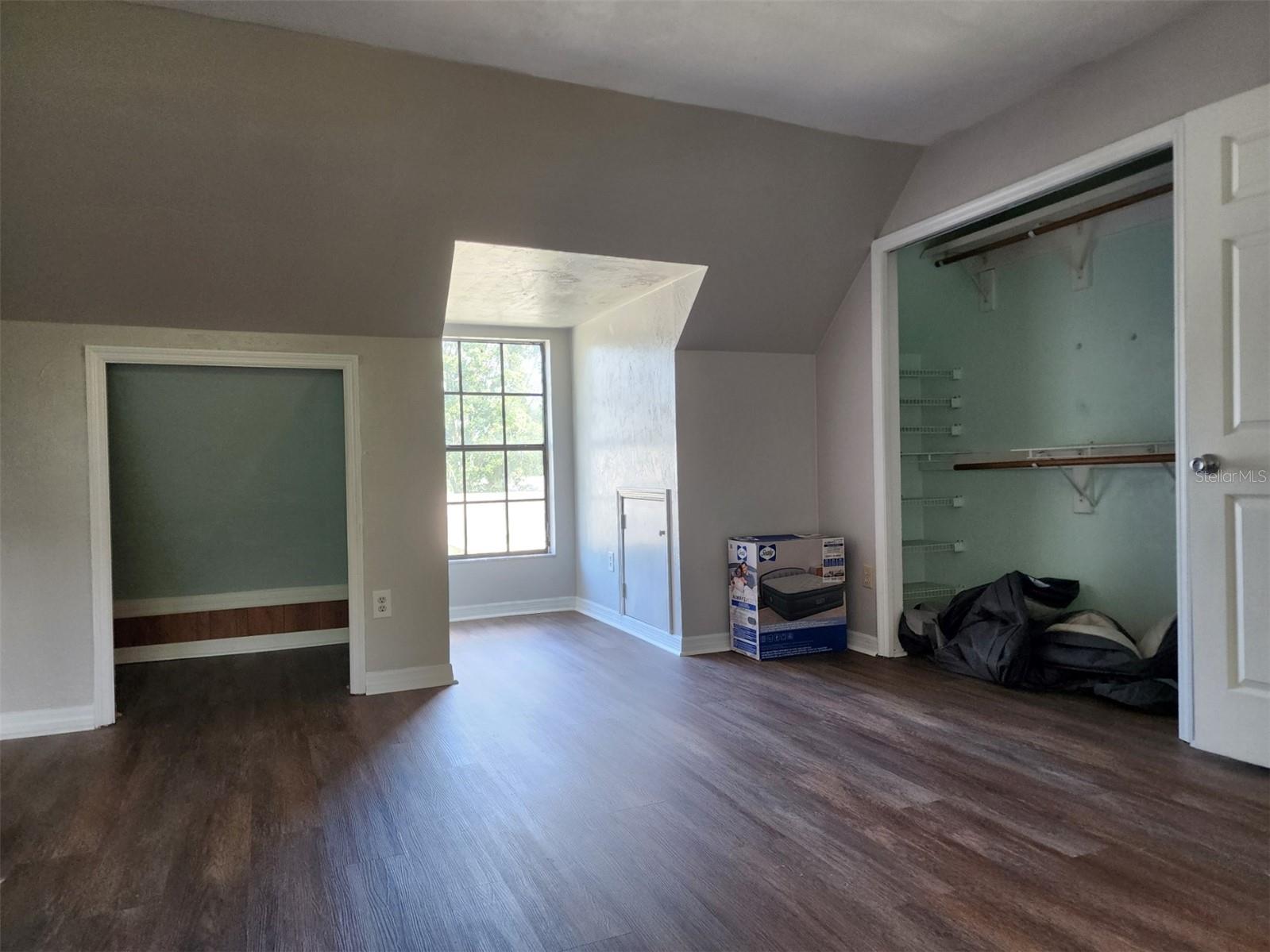 COUNTRYSIDE FOREST UNIT IV - Residential Lease
