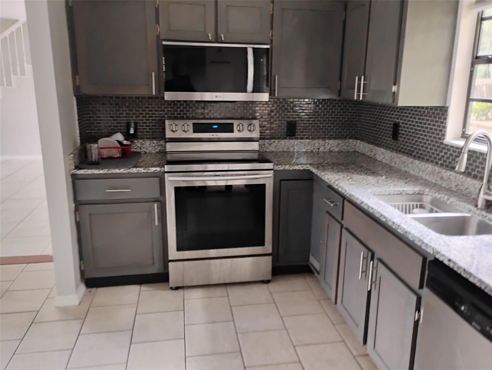 COUNTRYSIDE FOREST UNIT IV - Residential Lease