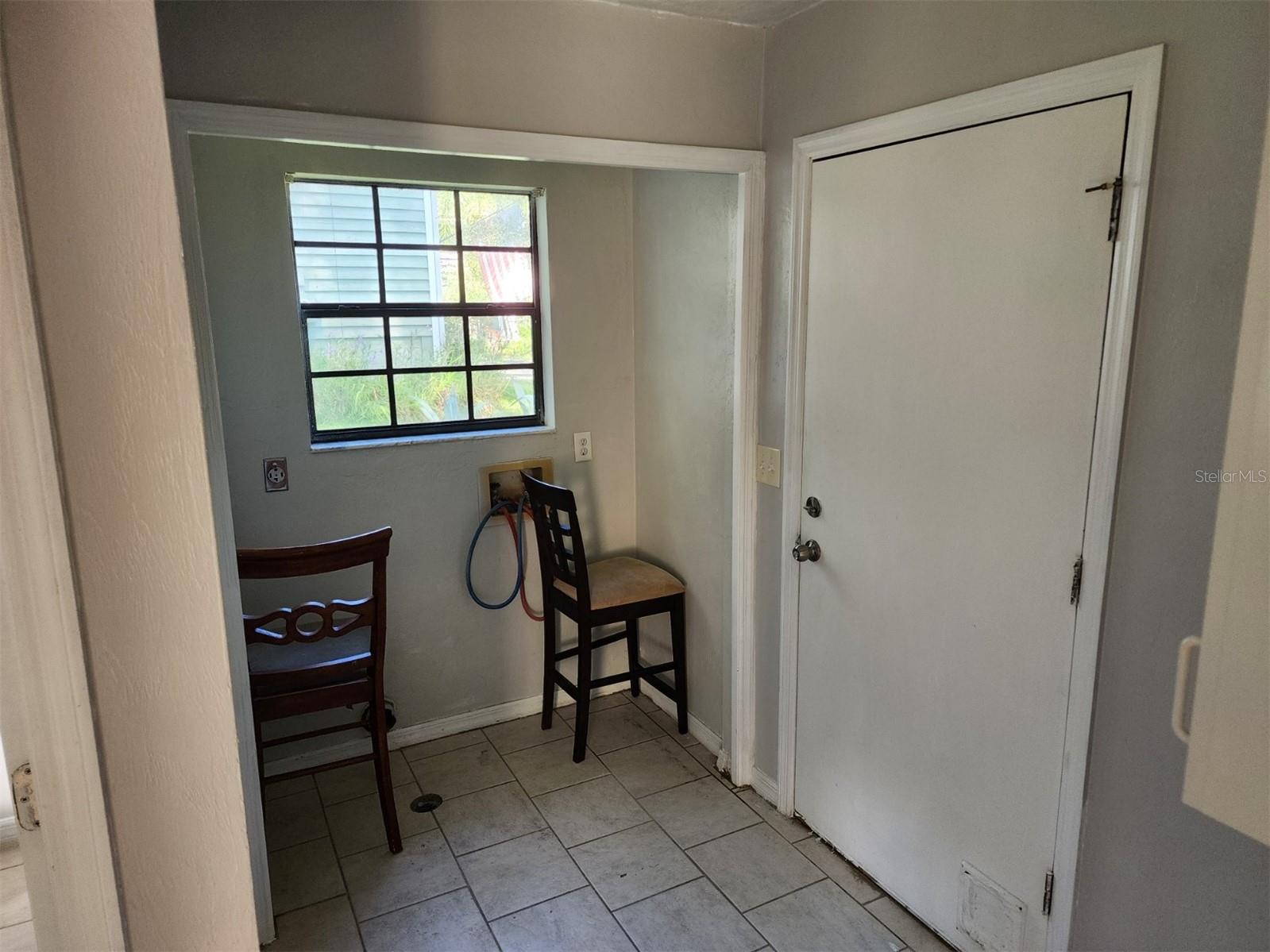 COUNTRYSIDE FOREST UNIT IV - Residential Lease