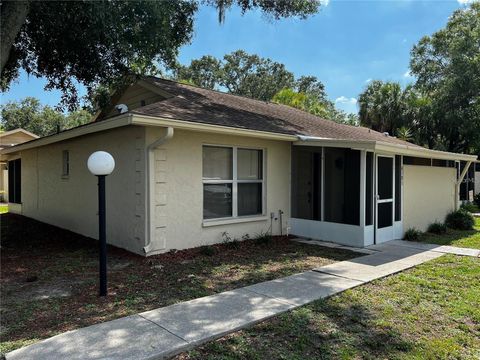 A home in ELLENTON