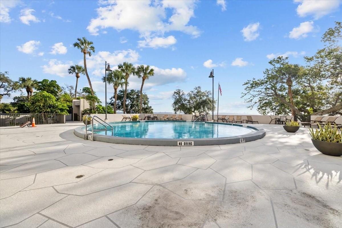 PINNACLE APTS A CONDO - Residential