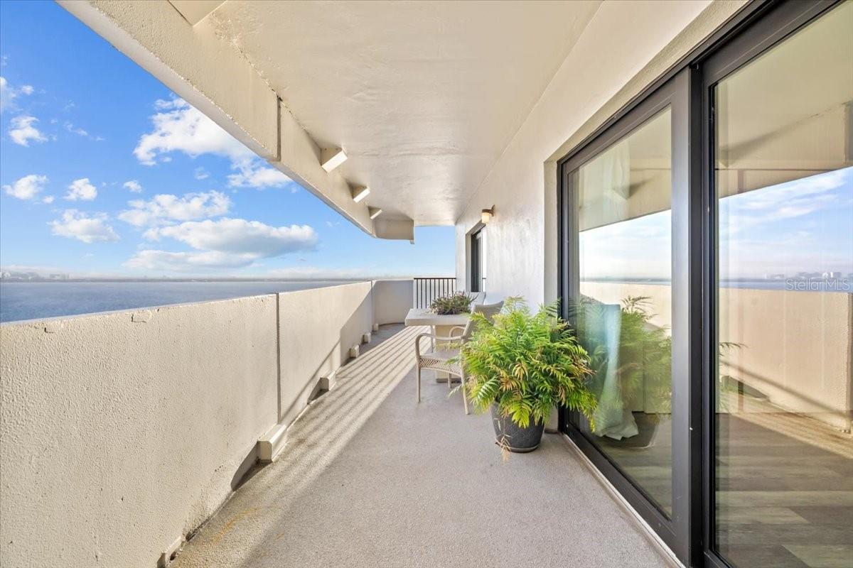 PINNACLE APTS A CONDO - Residential
