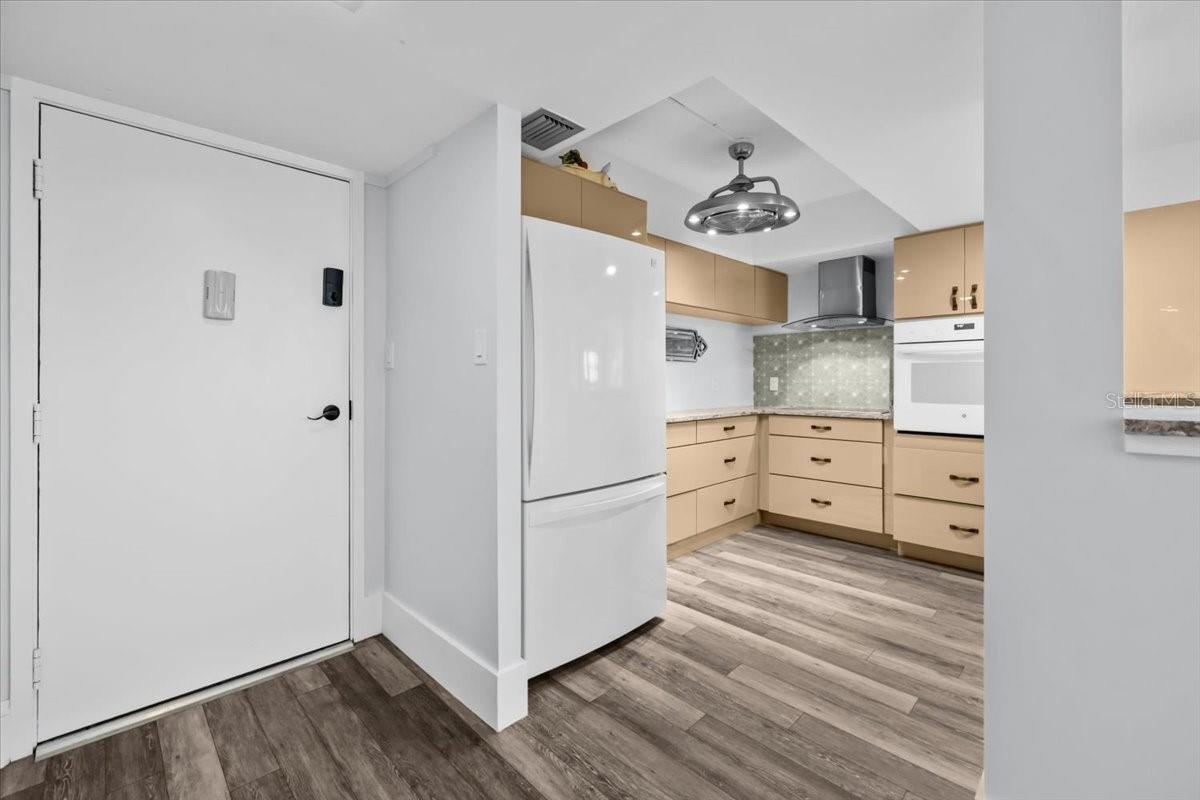 PINNACLE APTS A CONDO - Residential
