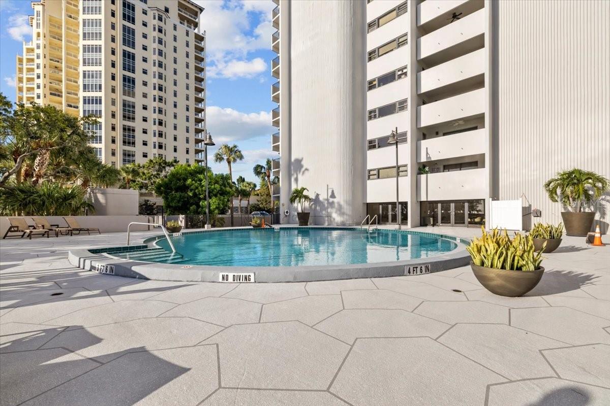 PINNACLE APTS A CONDO - Residential