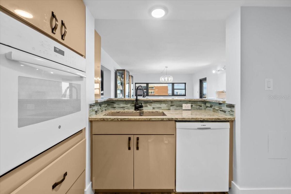 PINNACLE APTS A CONDO - Residential