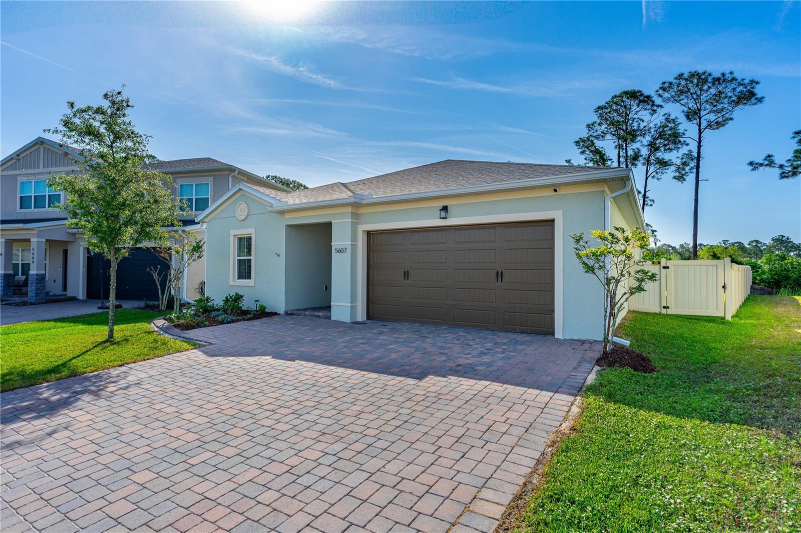 5607 ESTERO LOOP