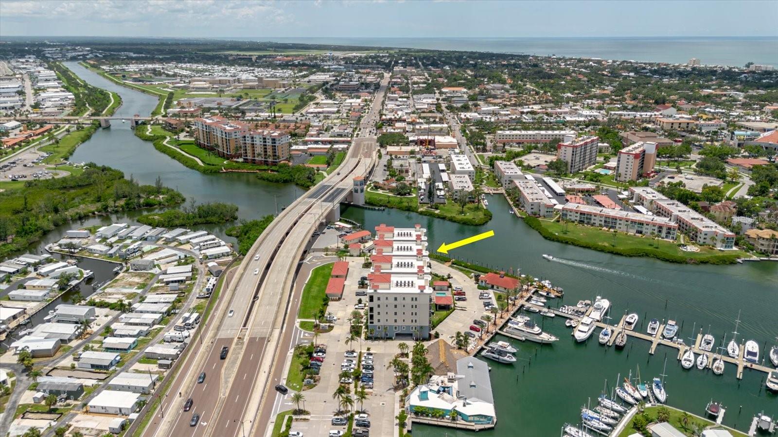 501 TAMIAMI TRAIL N 201