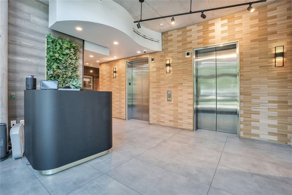 Photo of 525 E Jackson Street #609, Orlando, FL 32801 (MLS # O6401832)