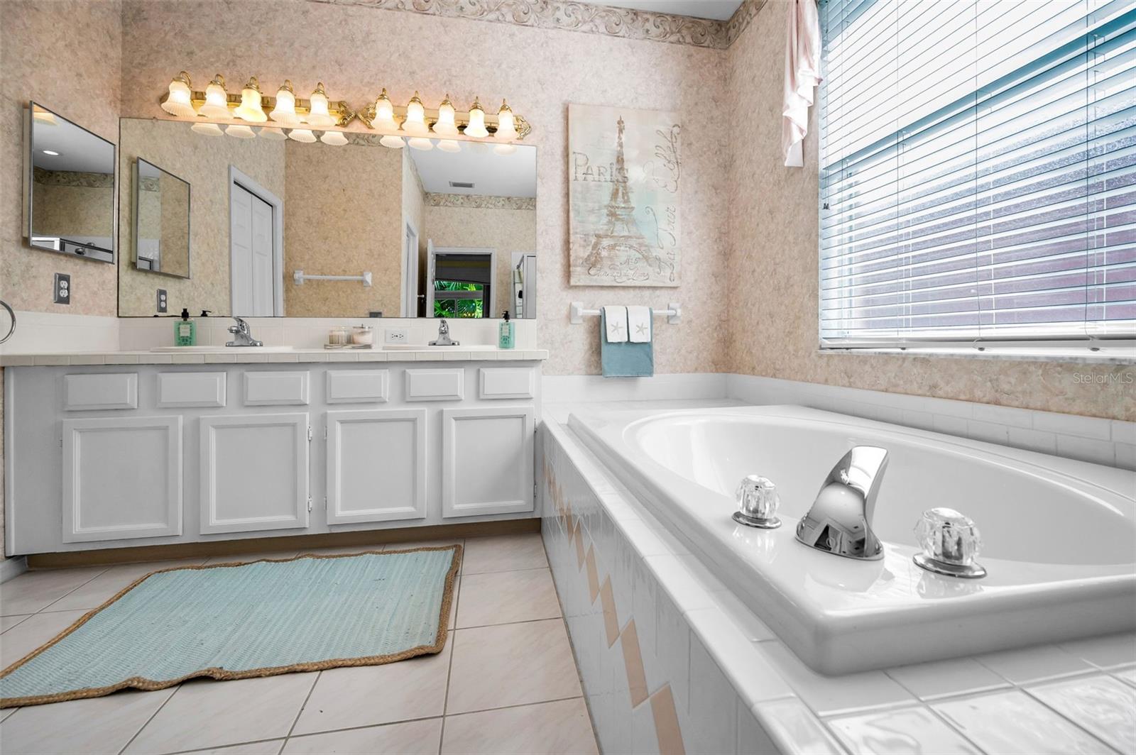 KINGSMILL - Residential