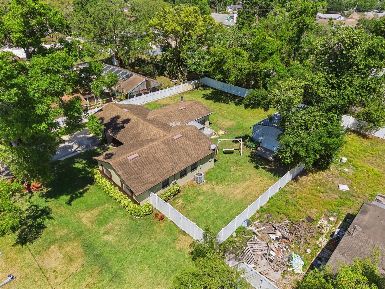 LAKESIDE TERRACE - Residential