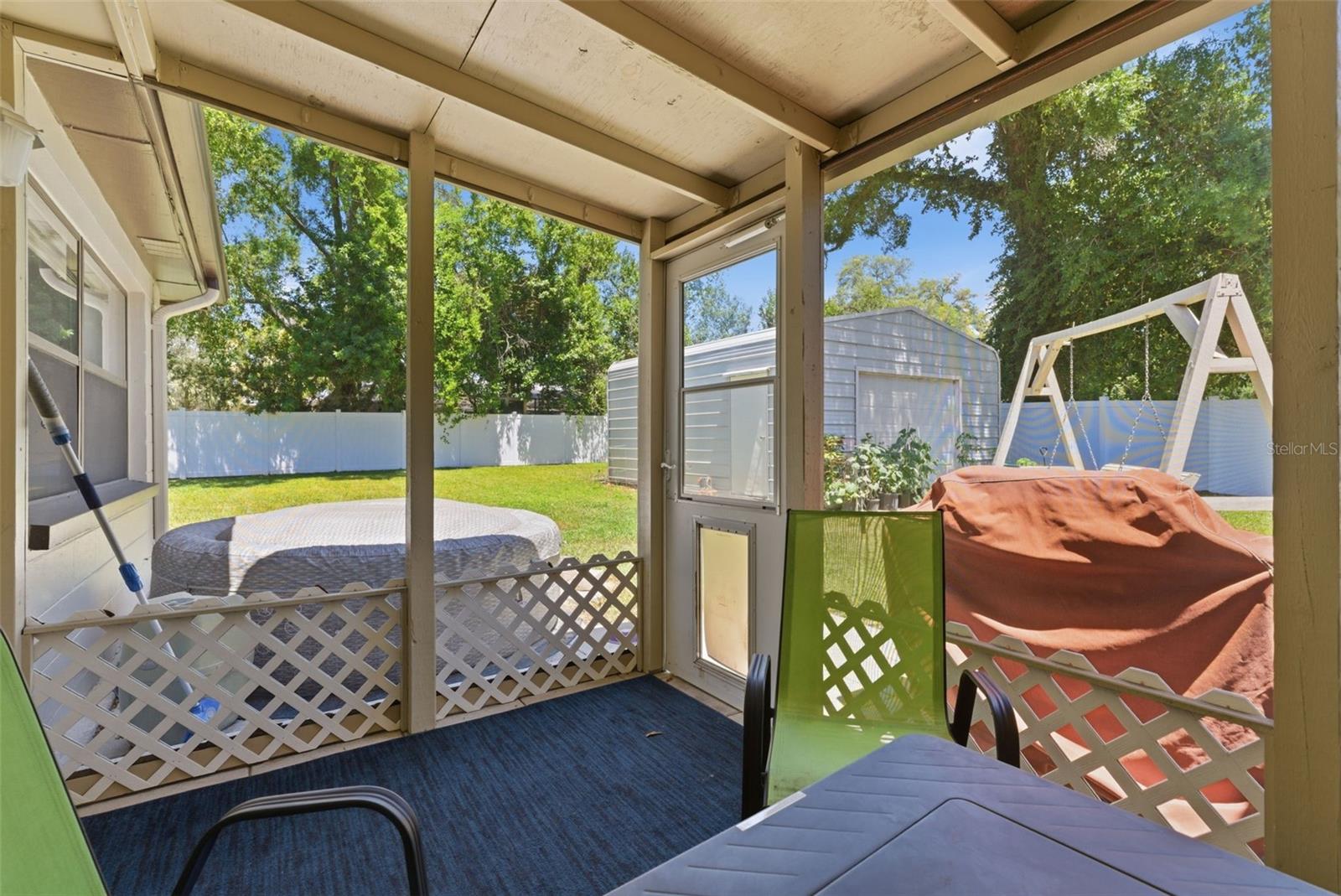 LAKESIDE TERRACE - Residential