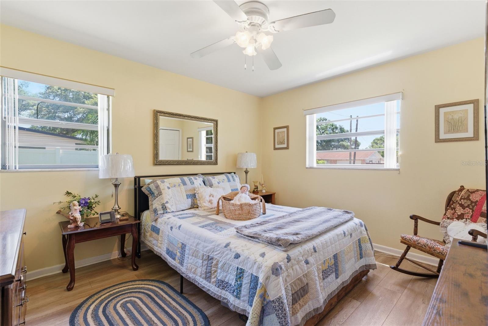 LAKESIDE TERRACE - Residential